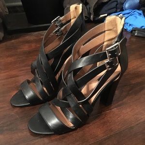 Forever 21 black strappy open toed heels